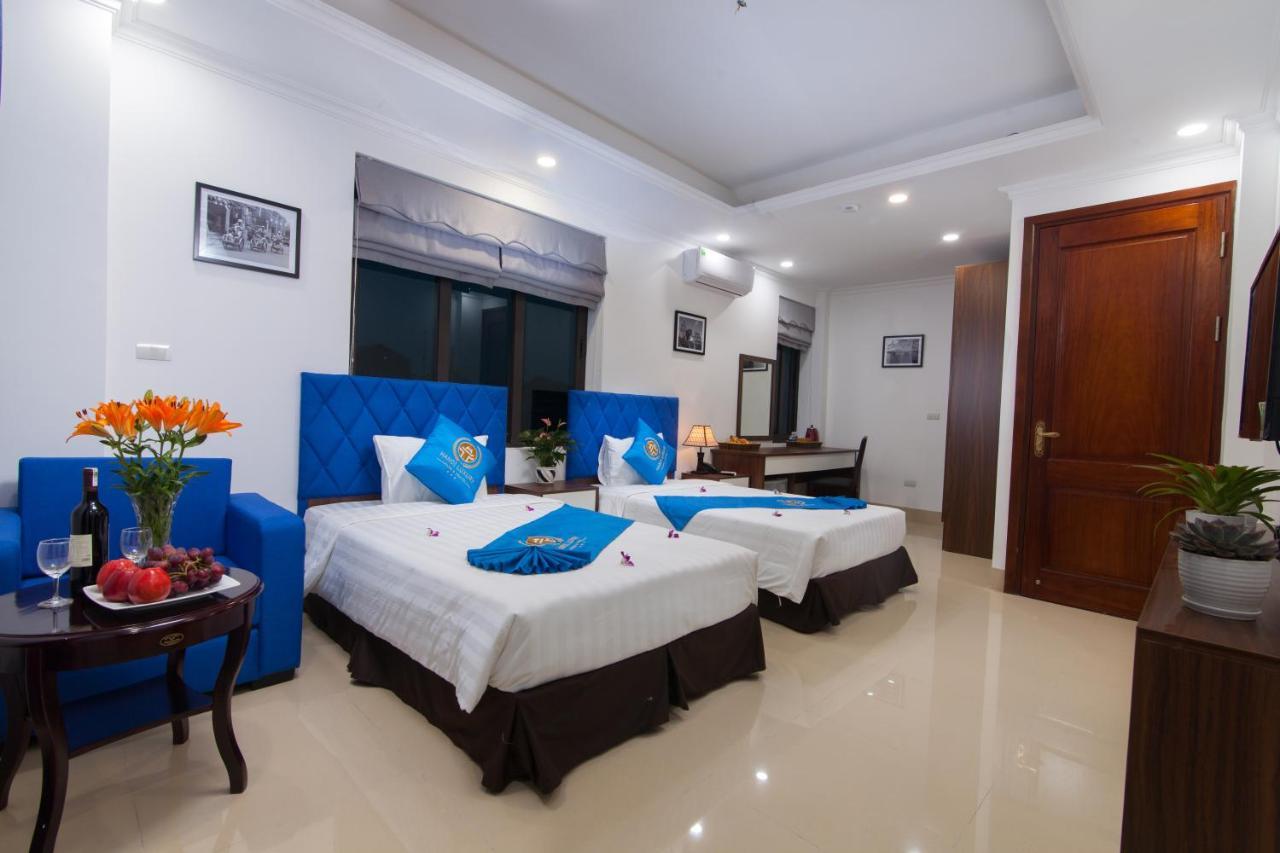 Hanoi Luxury House & Travel Exterior photo