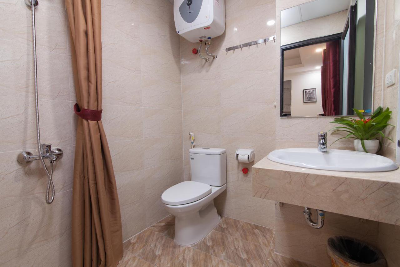Hanoi Luxury House & Travel Exterior photo
